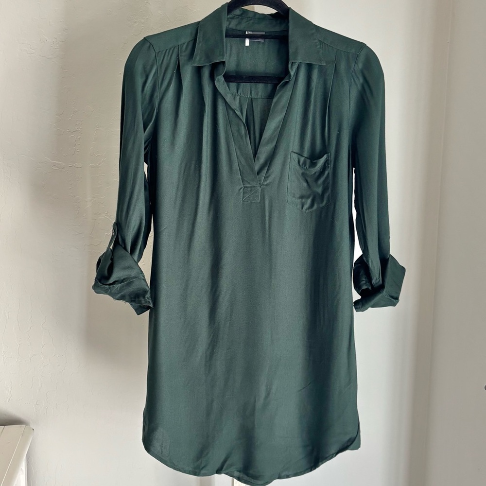 Sparkle & Fade Dark Green Collared Split Neck Roll Tab Sleeve Rayon Tunic Small